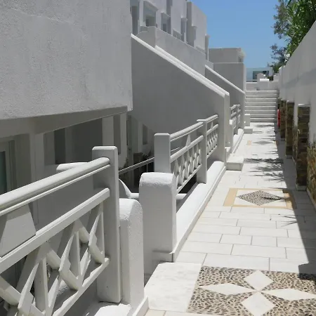 Sea La Vie - Rooms Perissa (Santorini)
